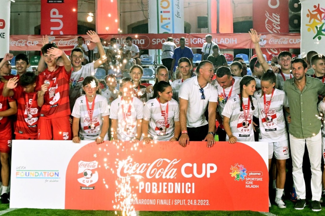 Luana je sa svojim Meduzicama pobjednica Coca Cola Cupa 😎❤