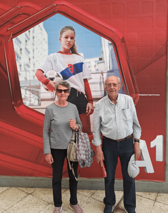 Ponosni dida i nona sa svojom unukom ❤️❤️❤️