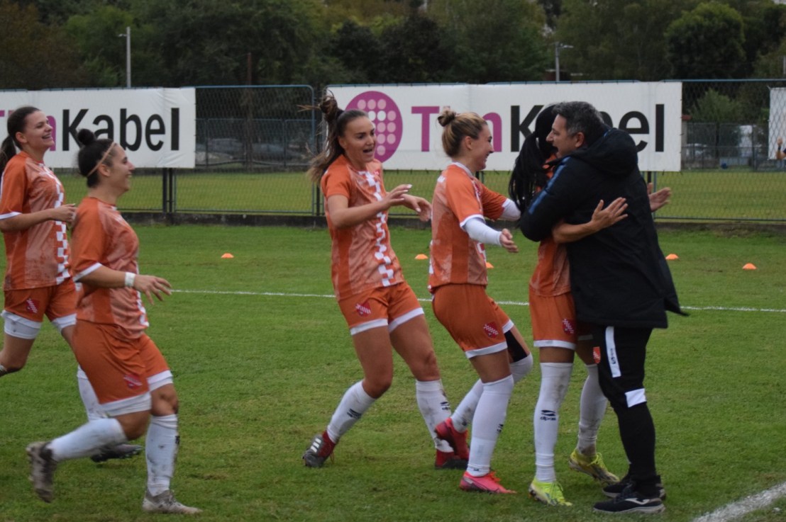3. kolo Prve HNLŽ, Agram – Hajduk 4 : 2, uz hat-trick Jasne Đoković&nbsp;⚽⚽⚽