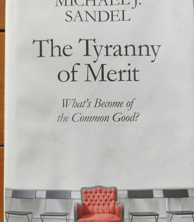 Odlična knjiga o&nbsp;meritokraciji!